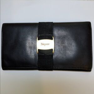 Salvatore Ferragamo Vera Ribbon Black Leather Wallet